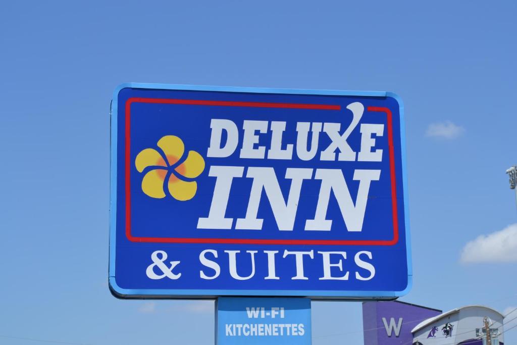 Deluxe Inn And Suites Weslaco Exteriör bild